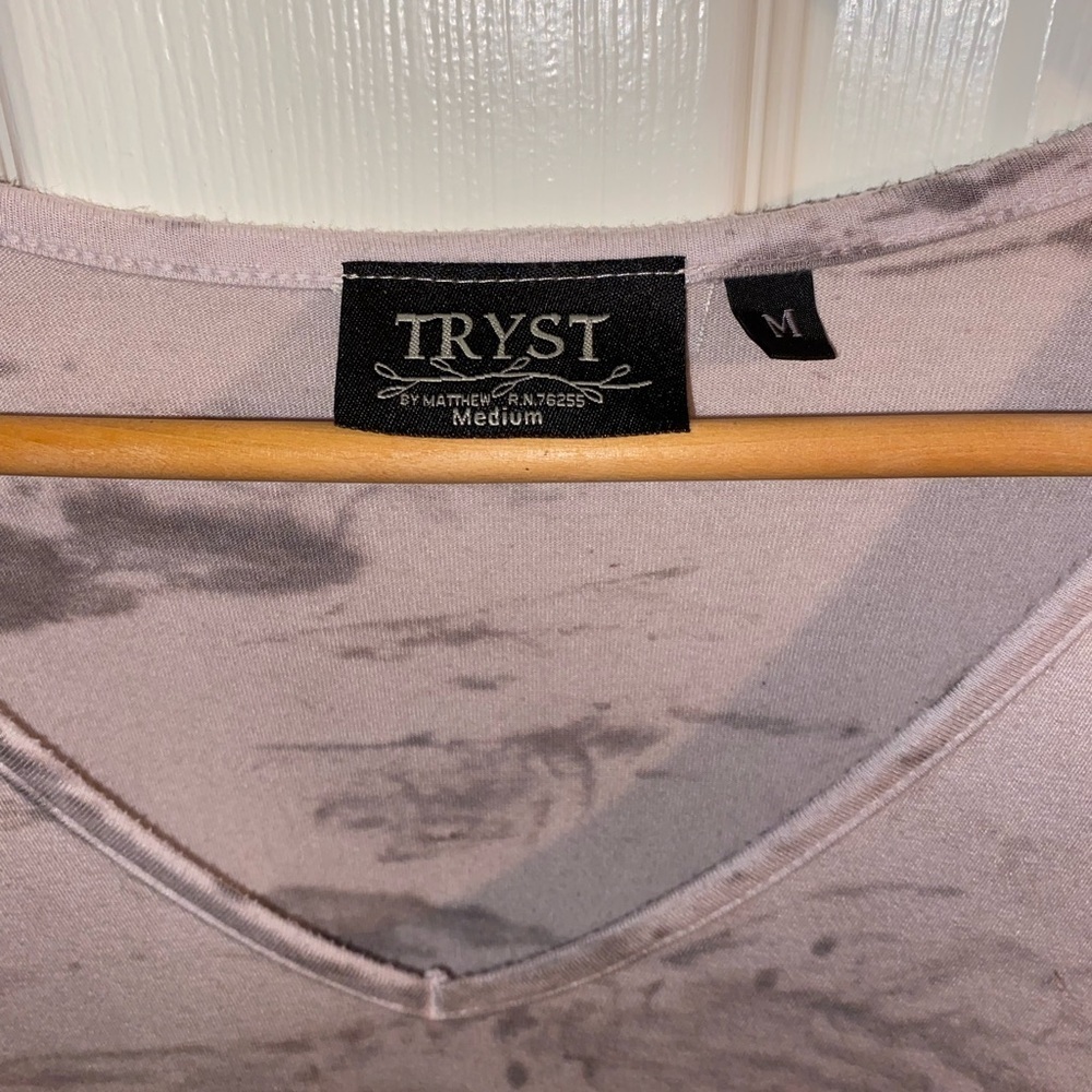 Tryst by Matthew Gray and Charcoal Tie-Dye Short Sleeve Top, Grunge Size M - Picture 3 of 4